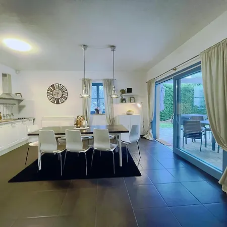Adagio Villa *
