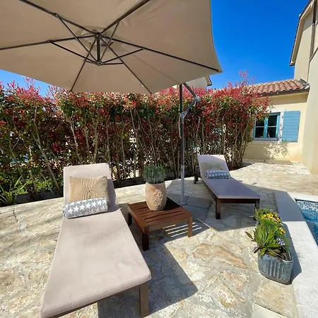 Adagio Villa
