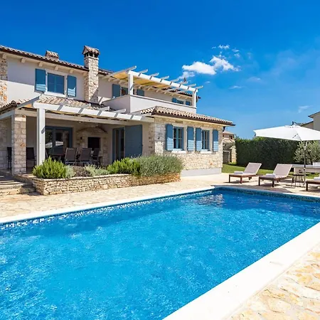 Adagio Villa Rojnici