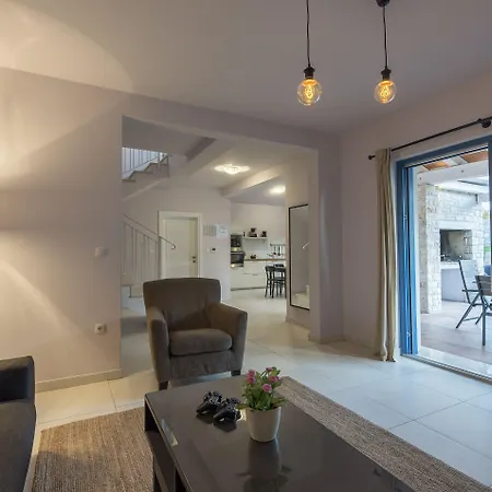 别墅 阿达吉奥别墅 Rojnići