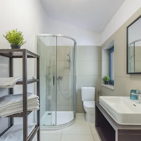 阿达吉奥别墅 * Rojnići