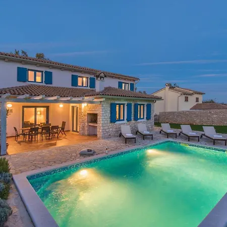 阿达吉奥别墅 *