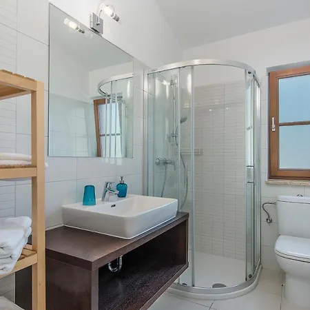 阿达吉奥别墅 * Rojnići