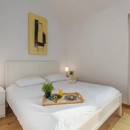 Adagio Villa