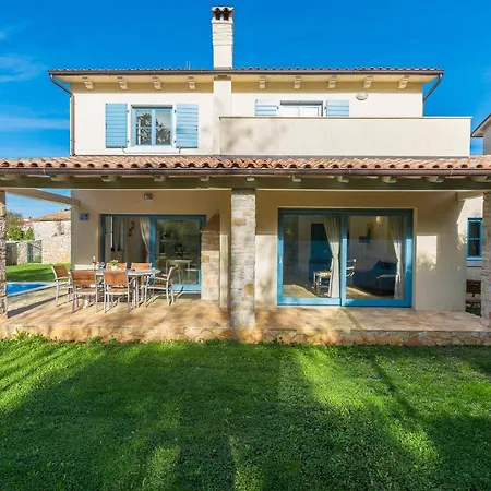 Adagio Villa *