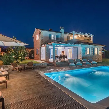 Adagio Villa *