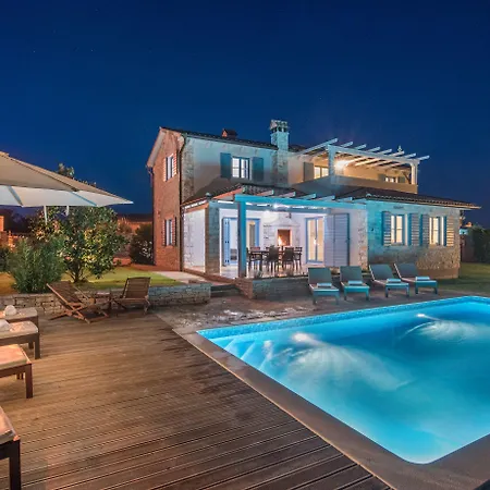 Adagio Villa