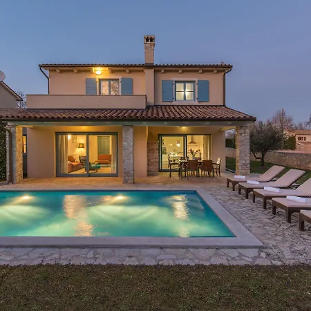 Adagio Villa *
